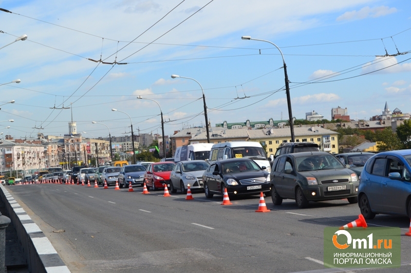 В Омске закончили ремонт Ленинградского моста