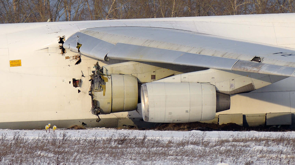 Ан-124 с разрушенным двигателем уберут из новосибирского аэропорта в течение недели
