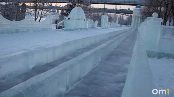 В Омской области потратят миллион рублей на новогодний городок с драконом