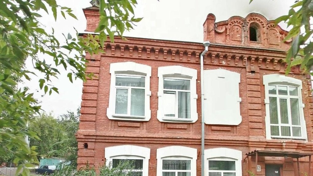 Столетний двухэтажный особняк в центре Омска выкупил местный застройщик