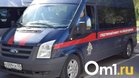 В омском торговом павильоне нашли тело мужчины с ножевым ранением