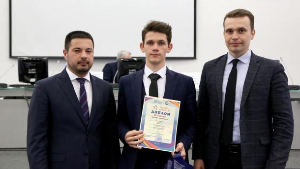 НОВИКОМ наградил победителей олимпиады «Звезда»