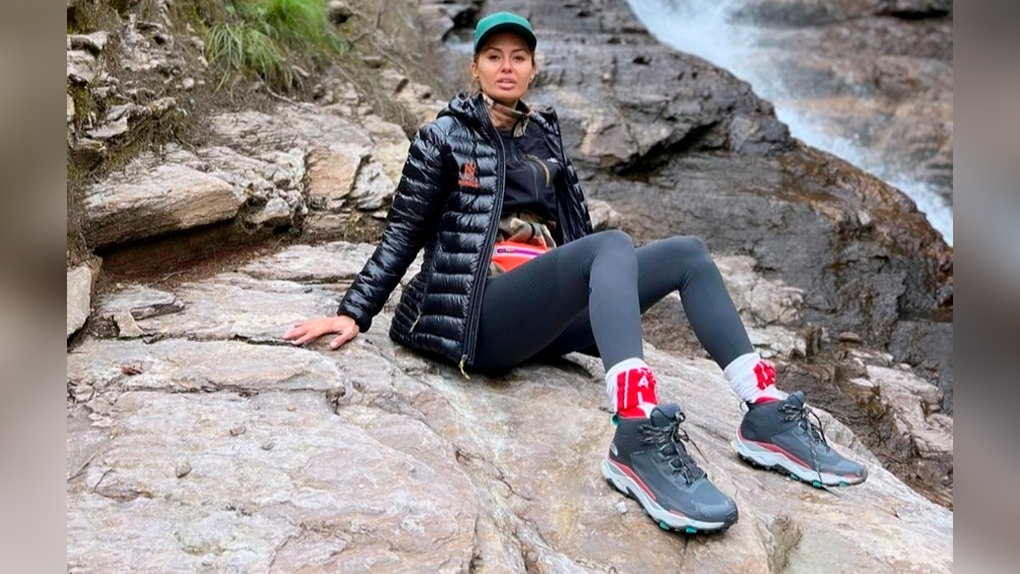 Телеведущую Викторию Боню госпитализировали во время восхождения на гору Манаслу
