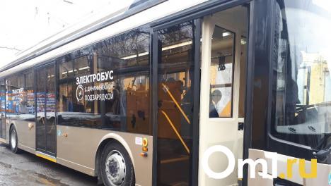 Омск закупил 146 новых автобусов и троллейбусов за пять лет