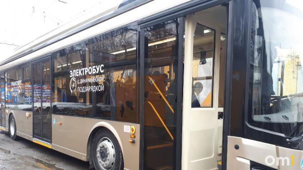 Омск закупил 146 новых автобусов и троллейбусов за пять лет