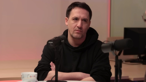 Сбежавший за границу актер Артур Смольянинов* оказался злостным должником в России