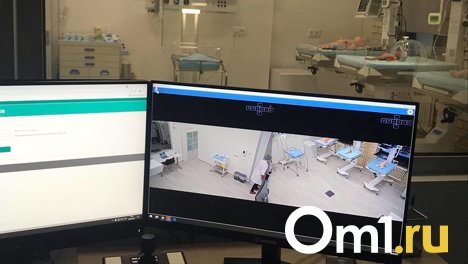 «Он упал на железный поднос внизу»: семья из Новосибирска судится с роддомом из-за сломанной ноги у ребёнка