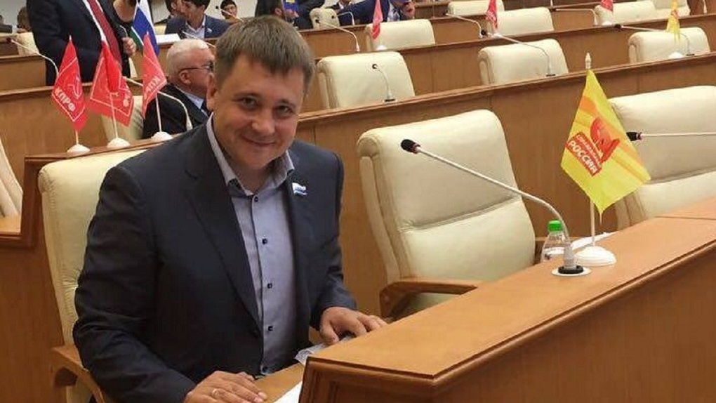 Директор «Омскэлектро» Андрей Жуковский сдаст депутатский мандат