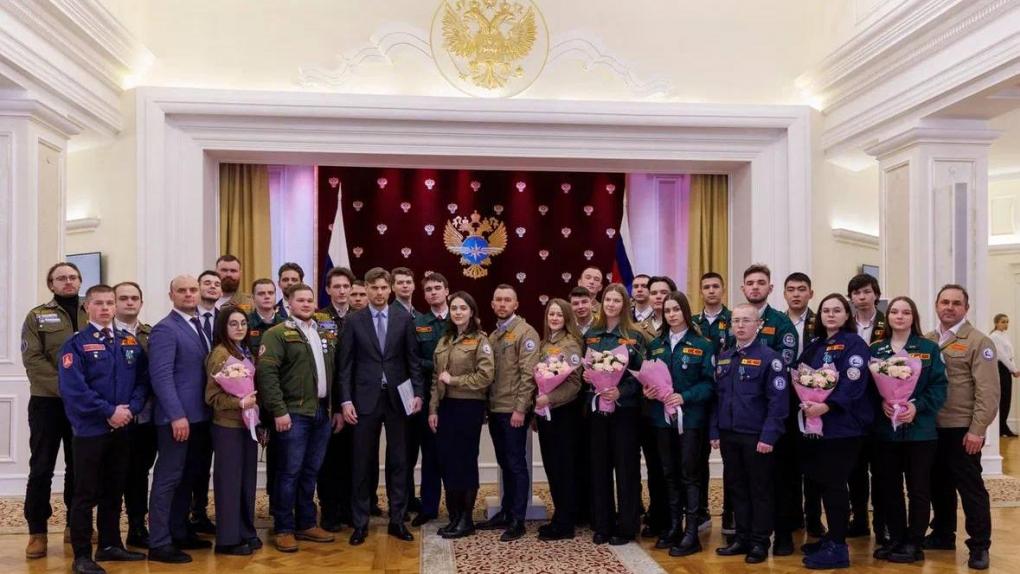 Трёх омичей наградили медалью к 50-летию Байкало-Амурской магистрали