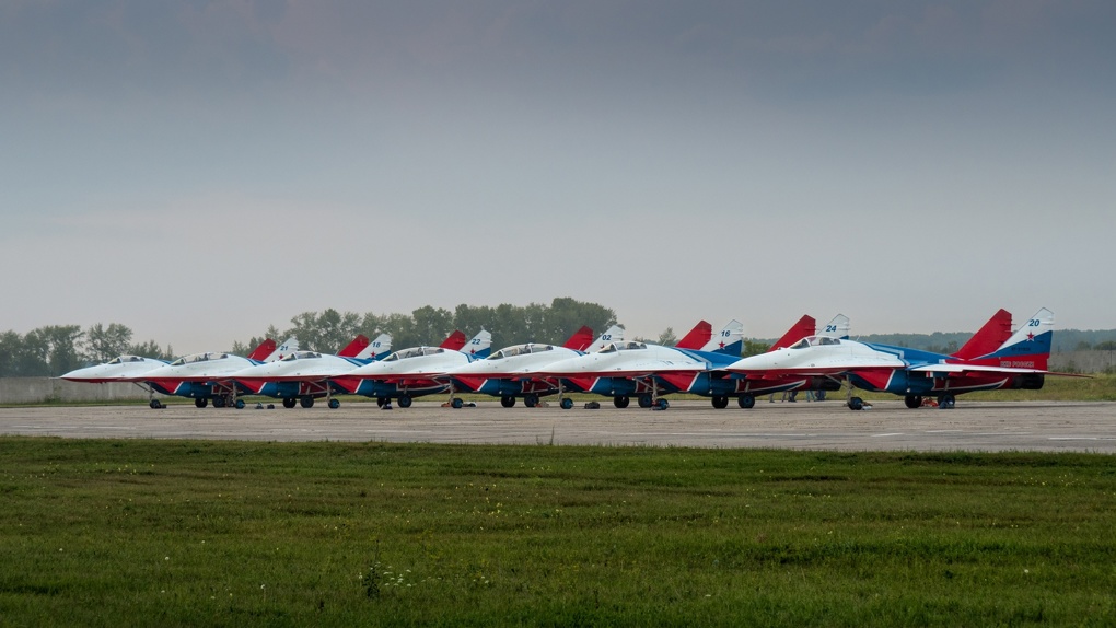 «Стрижи» прилетели: в Новосибирском авиашоу примут участие пилоты истребителей МиГ-29