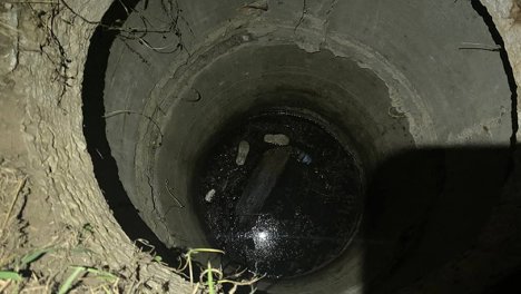 Появились подробности гибели двухлетней девочки в колодце в Омской области