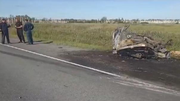 В Омске после столкновения УАЗ сгорел вместе с водителем