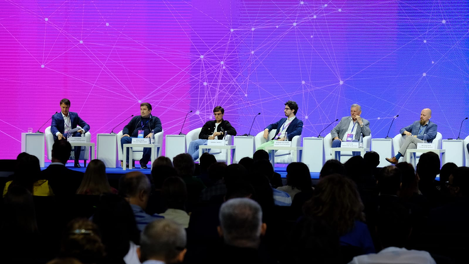 На Технопроме-2023 в Новосибирске обсудили импортозамещение в науке и новые элементы таблицы Менделеева