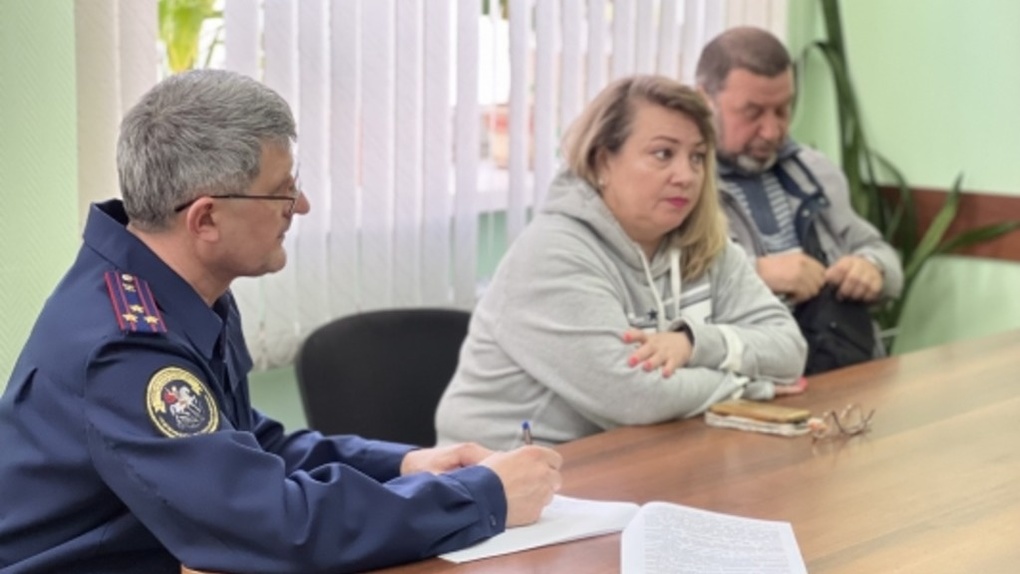 Руководитель омского СК Олег Винников встретился с беженцами из Украины