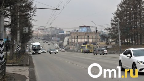 Стало известно, кто обустроит платную парковку в центре Омска