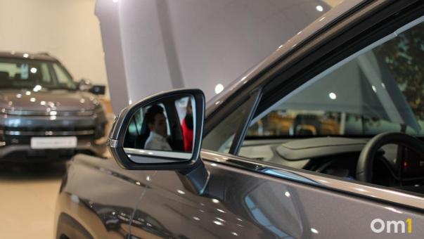 Омичи всё чаще покупают дорогостоящие автомобили