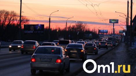 Из-за дождя Омск встал в 7-балльных пробках
