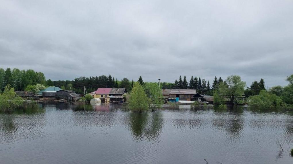 От паводка в Омской области пострадали более 1 300 человек