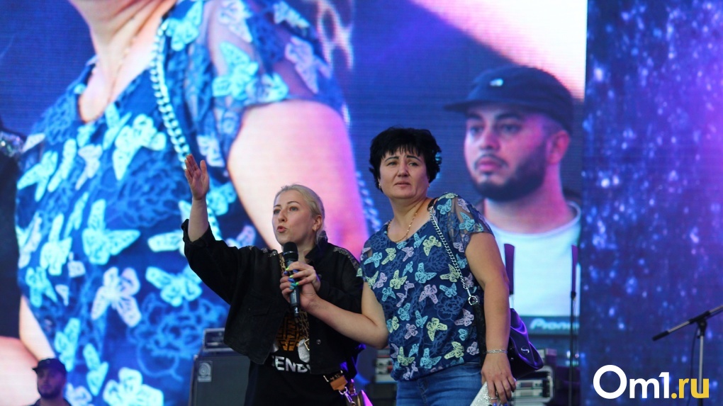 В Омске прервали концерт Люси Чеботиной из-за пропажи пятерых детей