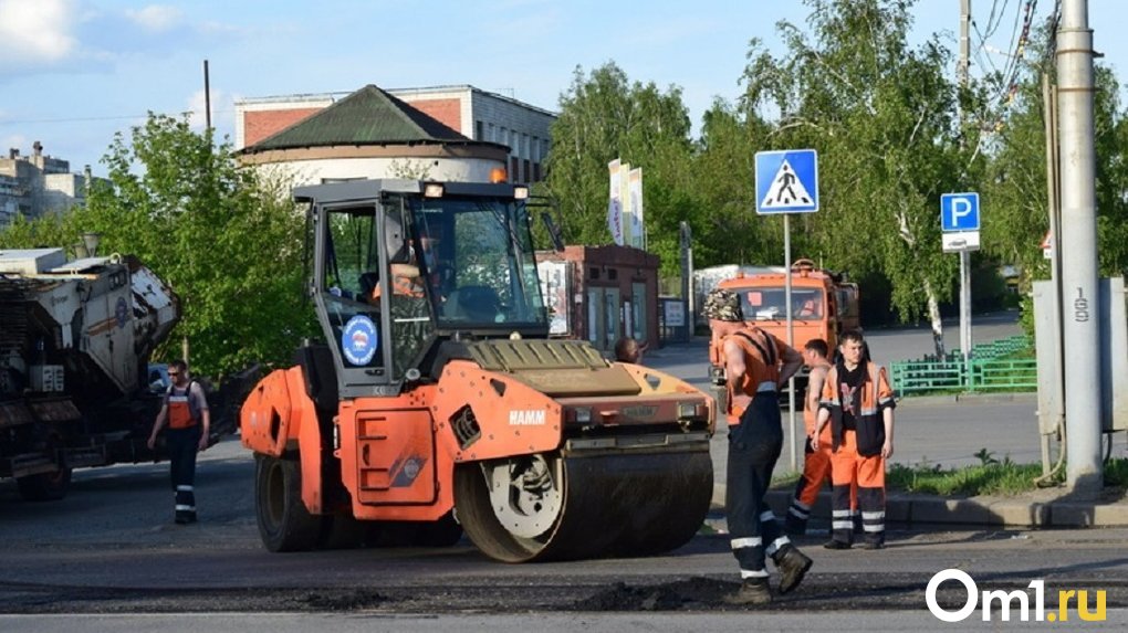 Дорожные рабочие в Омске могут получать 100 тысяч рублей в месяц