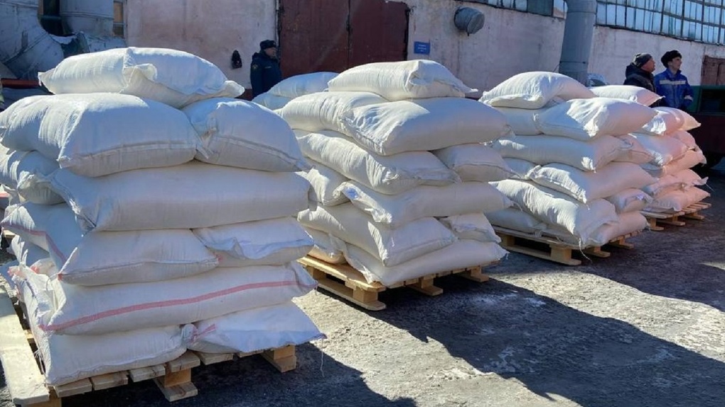 Омские фермеры отправили в ДНР и ЛНР 15 тонн муки