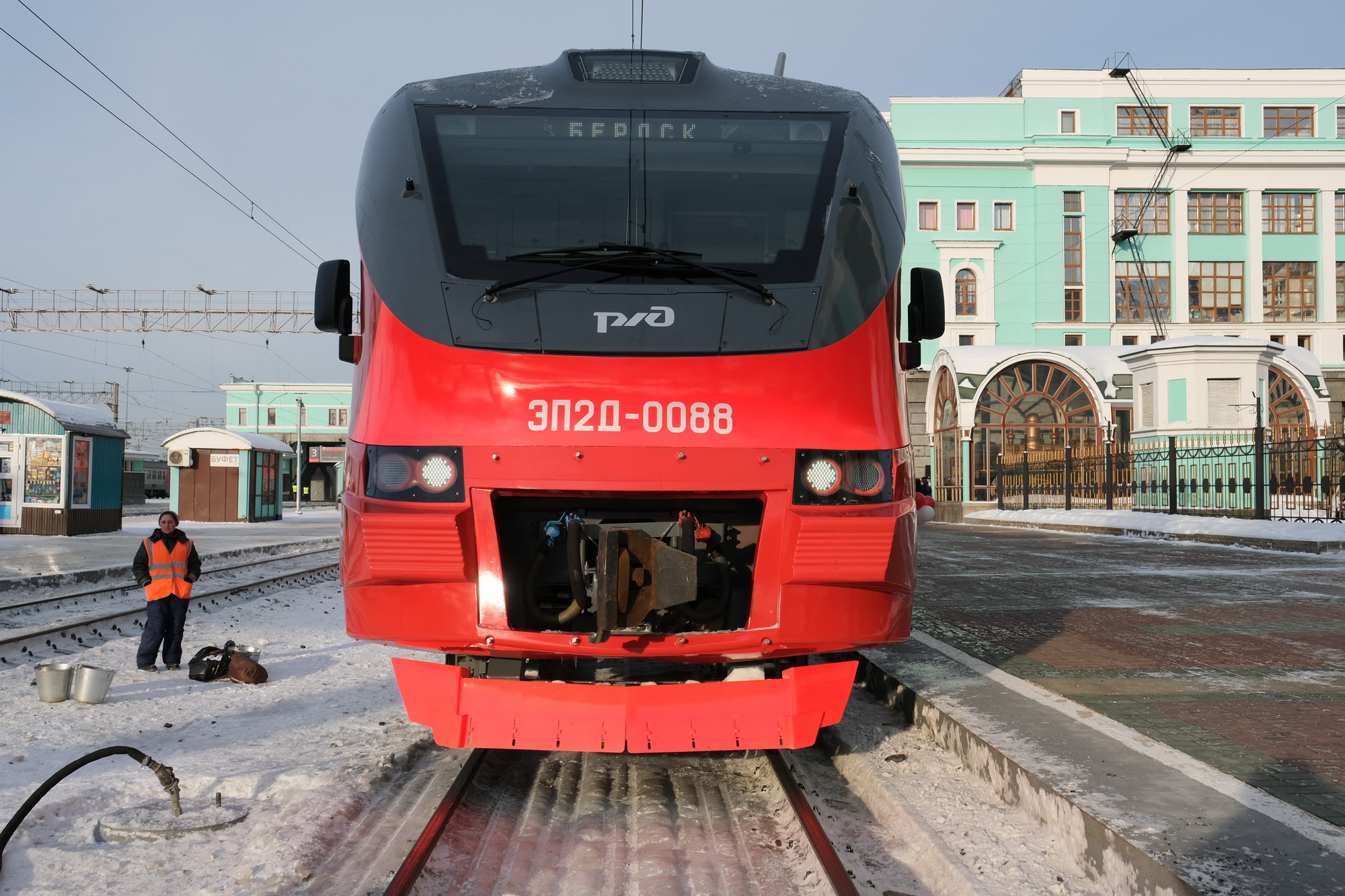 Современную электричку до Бердска запустили с вокзала Новосибирск-Главный |  20.12.2019 | Омск - БезФормата