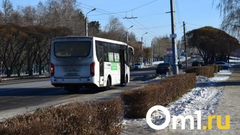 Из-за перекрытия бульвара Архитекторов изменятся маршруты омских автобусов