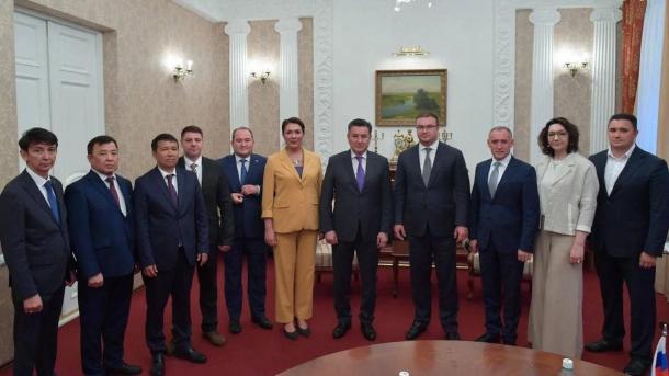 Виталий Хоценко встретился с акимом Восточно-Казахстанской области