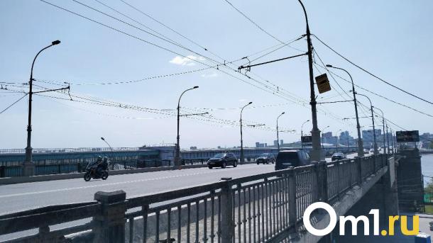 Мэрия Новосибирска ищет нового подрядчика на ремонт Октябрьского моста
