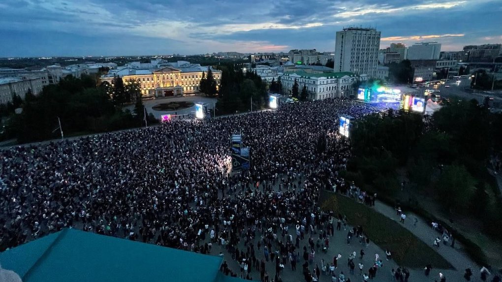 На праздновании Дня молодёжи в Омске собралось более 100 000 зрителей