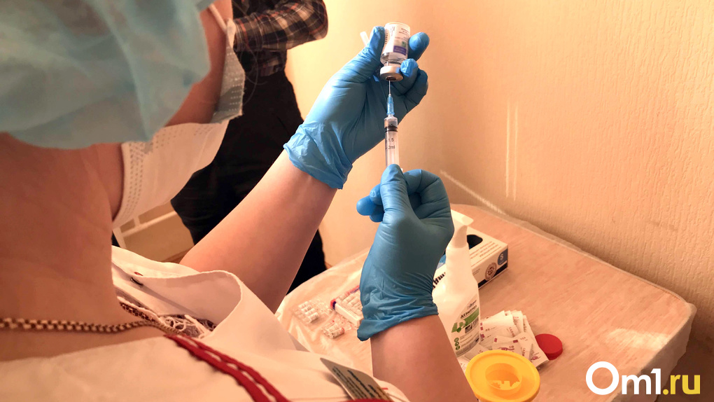 Эффективна или опасна? Стали известны результаты второй новосибирской вакцины «ЭпиВакКорона-Н»
