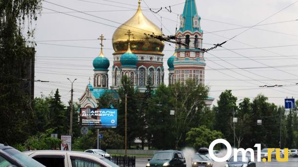 В Омске объявили штормовое предупреждение: надвигается град и ветер 20 м/с