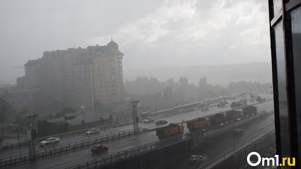 Первая гроза и снег: на Омск обрушится апрельская непогода