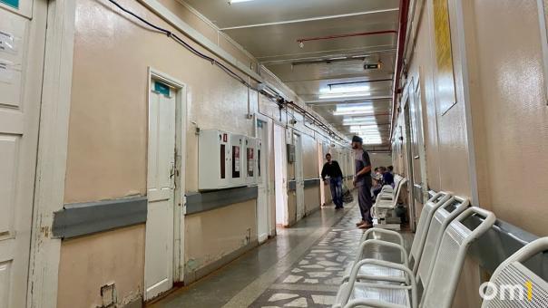Омичу оторвало палец на даче