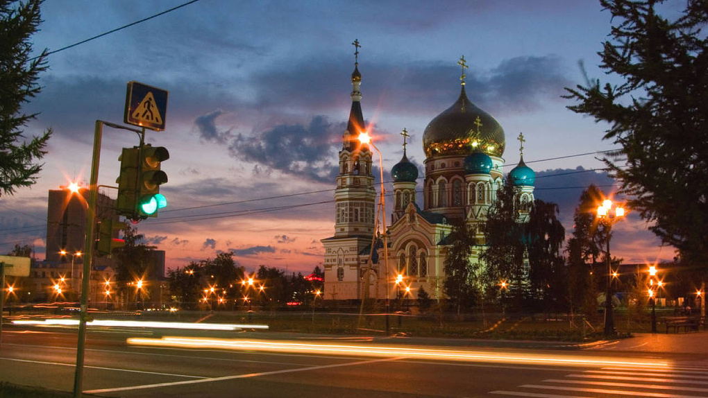 Омск третья столица. Соборная площадь Омск. Ночной Омск. Омск центр города.