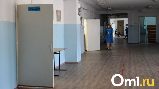 В омских школах остаётся больше 400 проблем с пожарной безопасностью