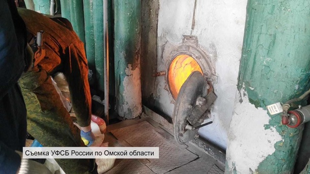 Квартиры омичей согрели с помощью крупной партии наркотиков
