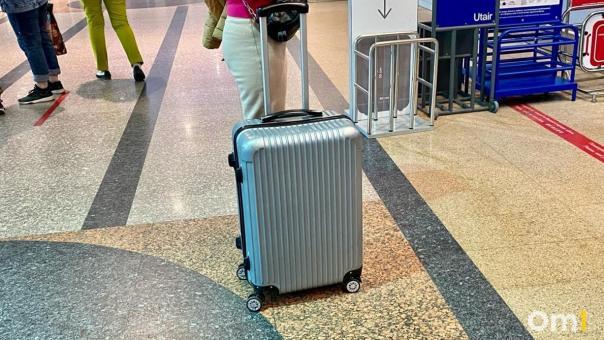 В Омском аэропорту на 7,5 часов задержали рейс в Москву