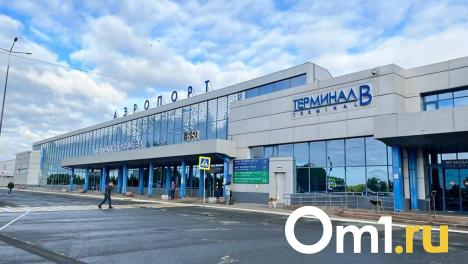 Задержали на 8,5 часов: омичам приходится целый день ждать вылета в курортный город