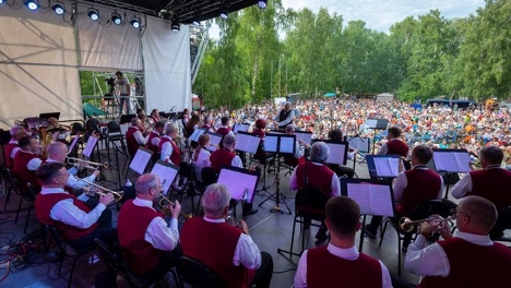 Омским студентам и школьникам разрешили покупать билеты на Симфопарк по Пушкинской карте