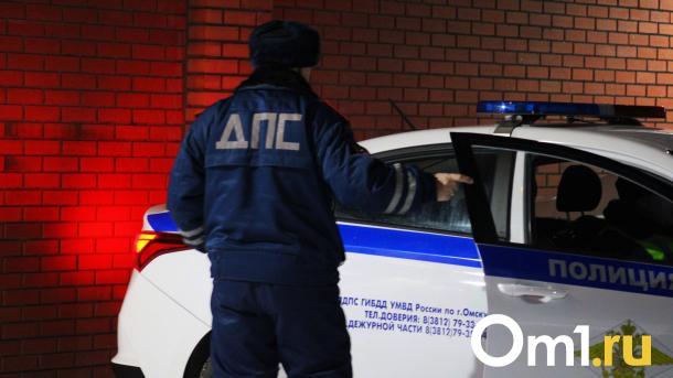 Пьяный водитель снёс остановку, которая не нравилась омичам