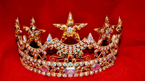 Три прекрасные омички сражаются за выход в финал «Мисс Офис-2022» (ФОТО)