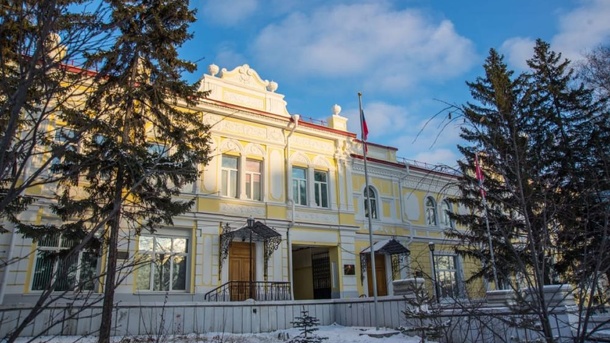 В Омске закончены работы по реставрации фасада дома купца Липатникова