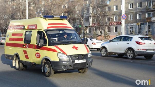 В Омске за полтора часа сбили бабушку, девушку и ребёнка