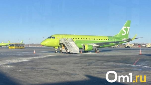 Ранним утром из Омска не смогли улететь десять самолётов