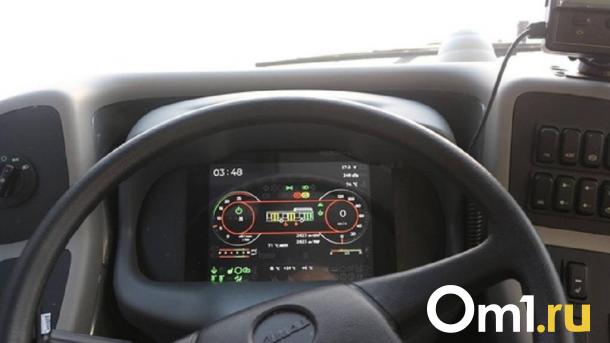 Стала известна средняя зарплата водителя автобуса в Омске