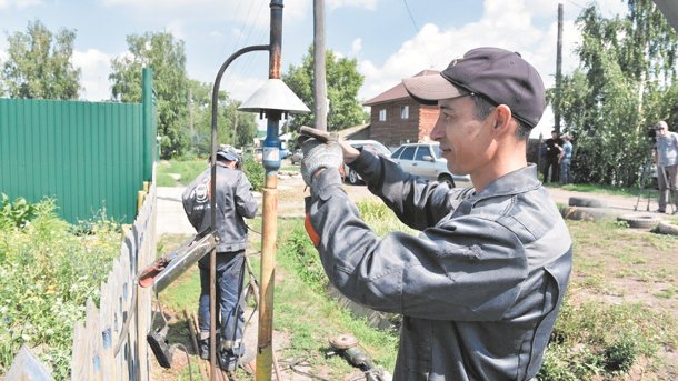 Семьям мобилизованных омичей помогают с газификацией домов