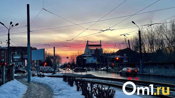Весна в городе: погода в Омске уходит в плюсовые значения