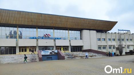 В Омске проливной ливень затопил автовокзал на Левобережье