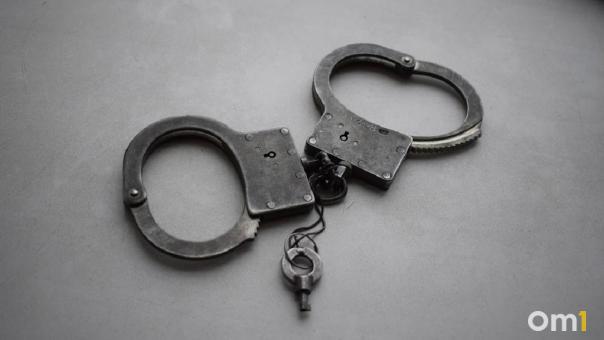 Командированный уфимец с почётной медалью призывал омичей наказать полицейских силой